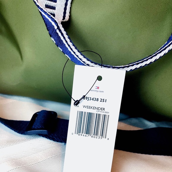 tommy hilfiger Green duffle bag in size medium Bag Trendy Affordable Price Deal - Picture 6 of 9
